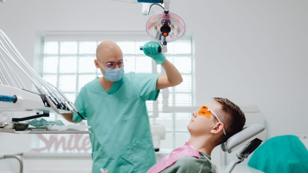 IMPLANTATINDIKATIONEN UND KONTRAINDIKATIONEN